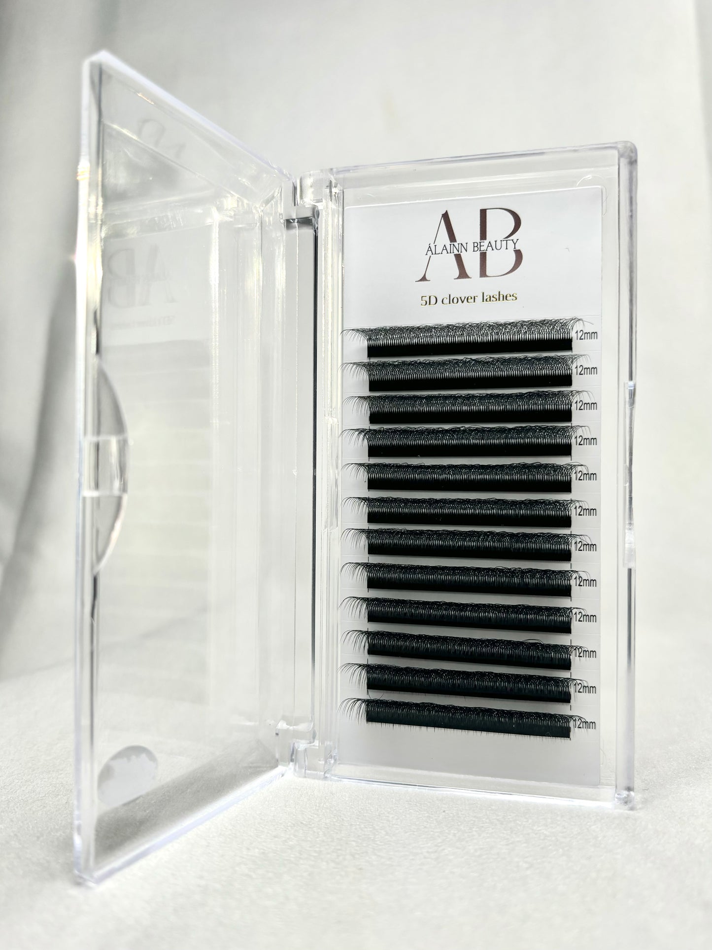 5D clover lash extensions