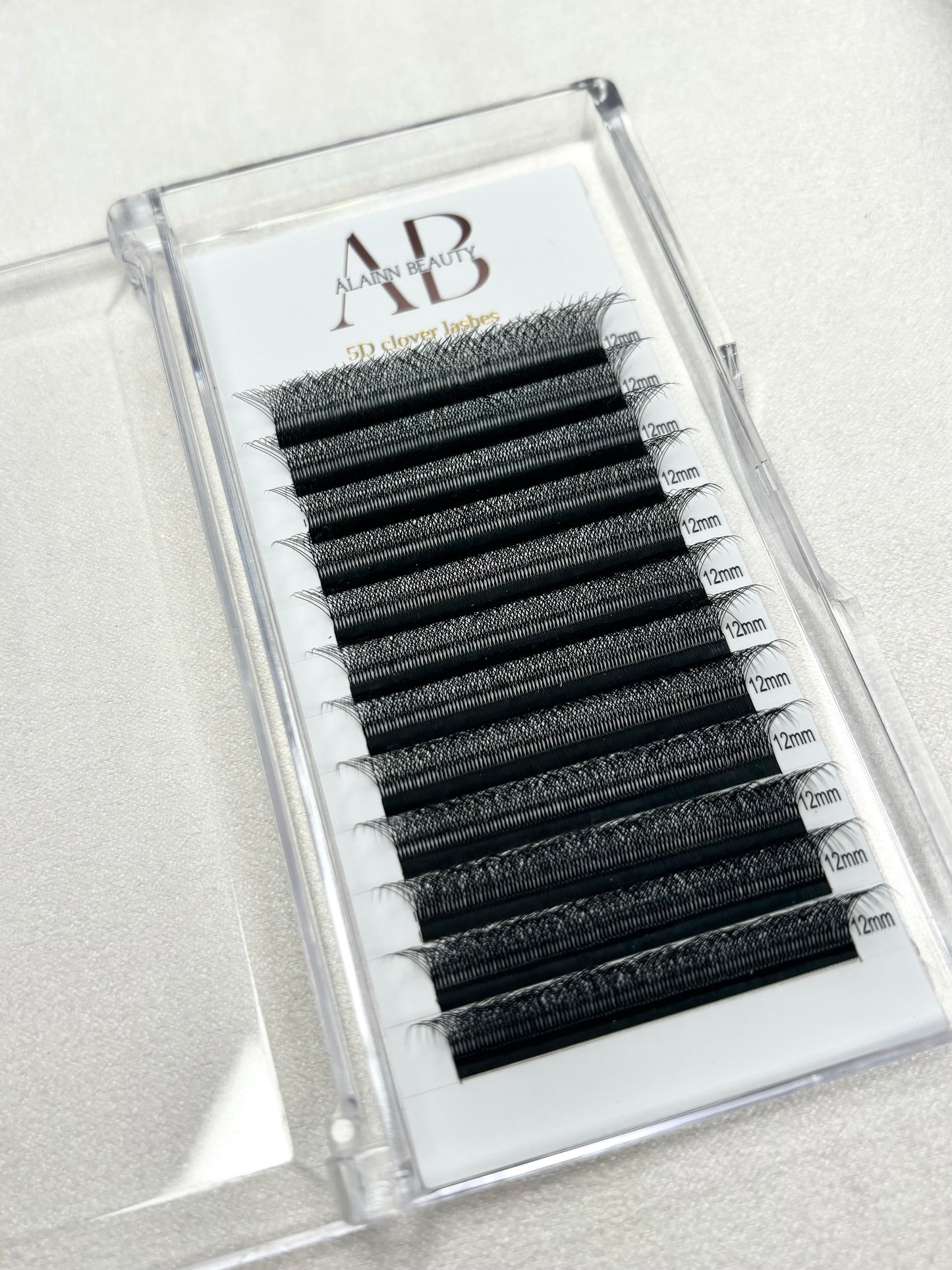 5D clover lash extensions